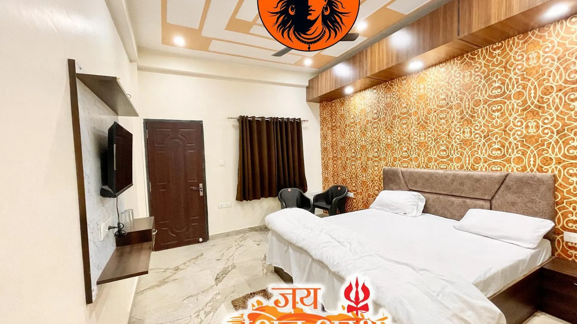 Hotel Sunayana # Guest House Near Kashi Vishwanath Temple - Free Public Parking And Wifi Facilities - Air Conditioning Room - Best Hotel Benares